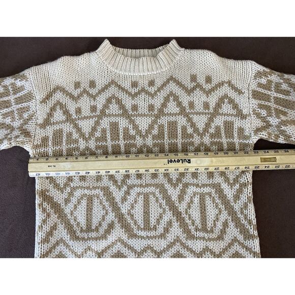 Vtg Jones NY Sz L 100% Hand-knitted Wool Fair Isle Geometric White Tan Sweater - Picture 6 of 9